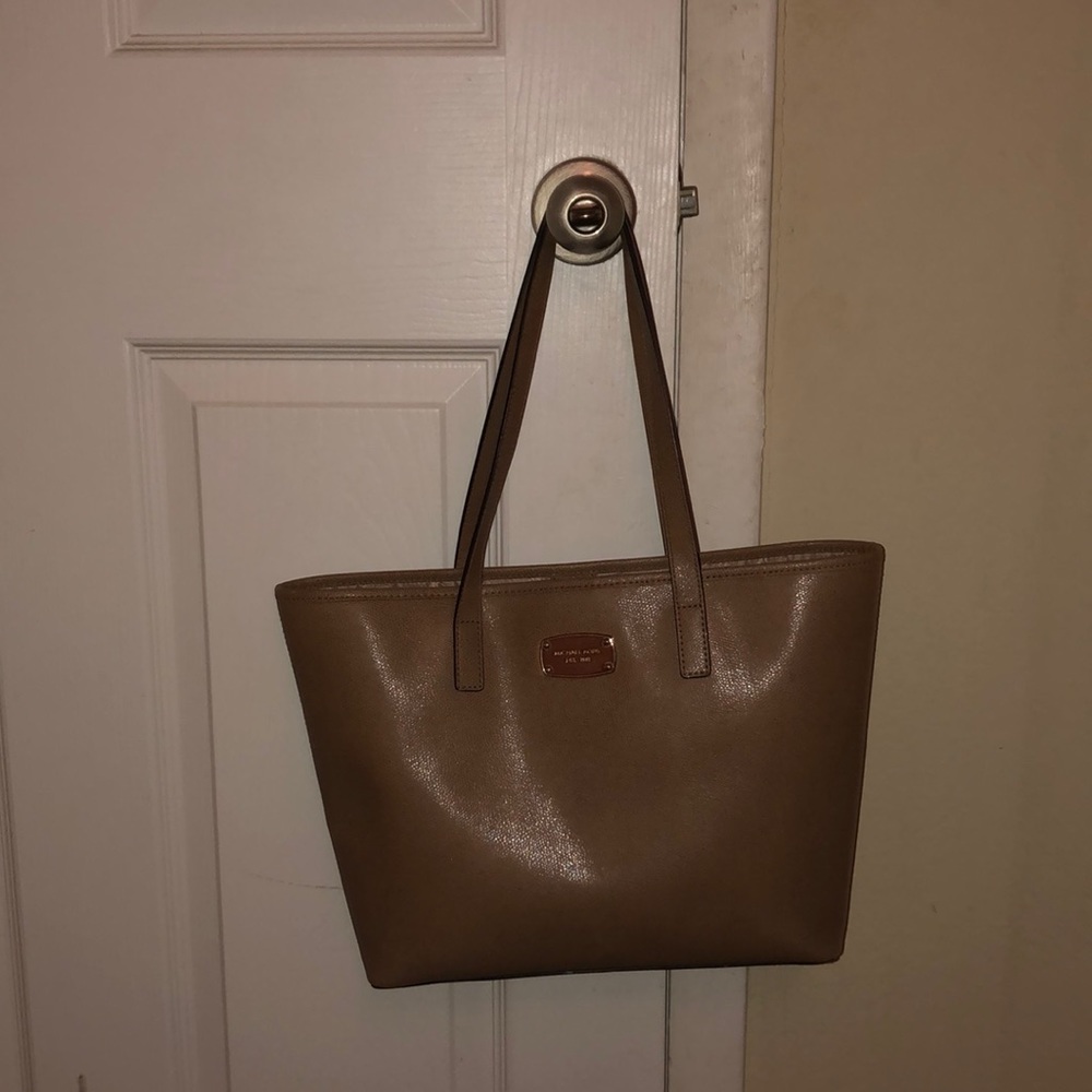 Michael Kors tote